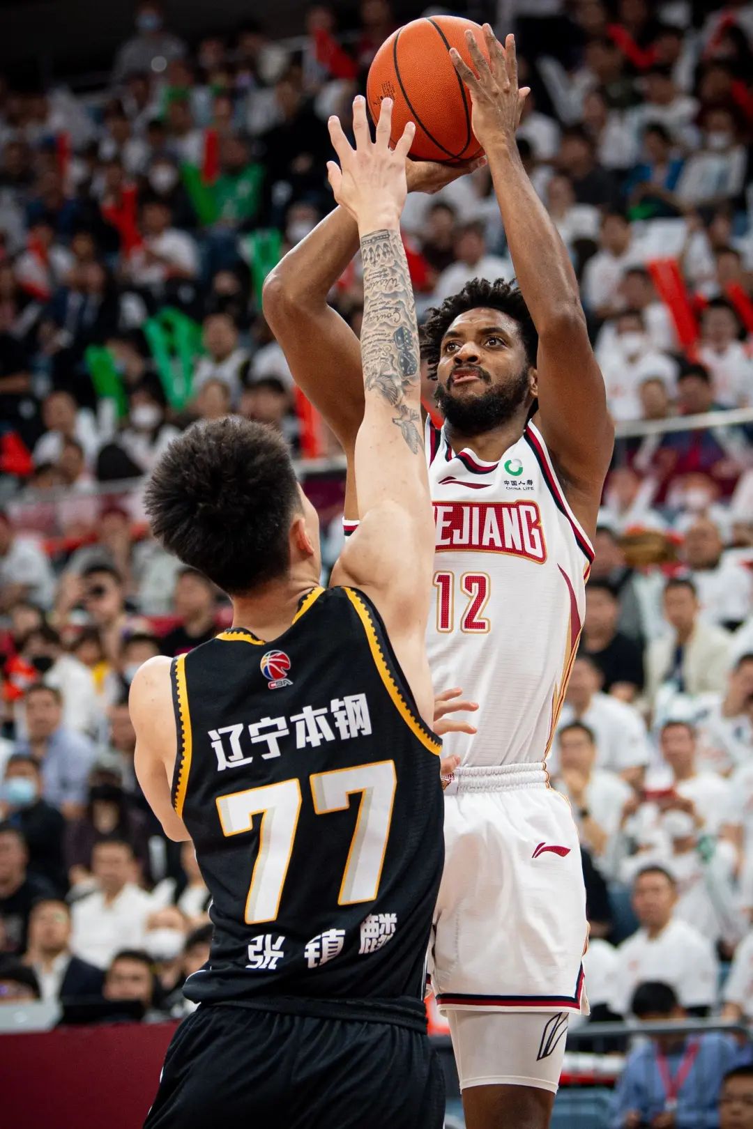 kaiyun官网中国-包含离谱！巴黎圣日耳曼门线救险备战NBA总决赛清晨深圳男篮调整名单以备CBA常规赛，穆古鲁扎在老鹰比赛中伤愈复出的词条